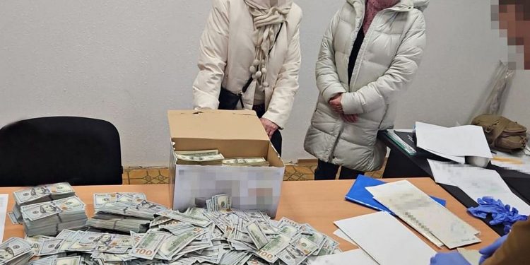 Ексголова ВЛК на Чернігівщині «заробив» понад 1 млн доларів на «ухилянтах»
